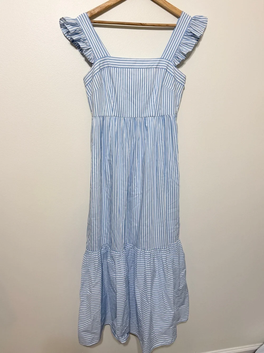Gal Meets Glam Striped Jasmine Ruffle Dress Size 4 Blue White Maxi Beach Summer - Picture 3 of 11